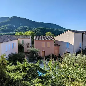 Hébergement de vacances Maisonnette Dans Domaine Avec Piscine à Nyons, Pays Des Olives, Nyons